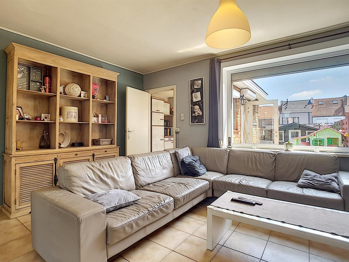 Goed gelegen woning met zonnige tuin en uitweg achteraan - Zeebrugge 