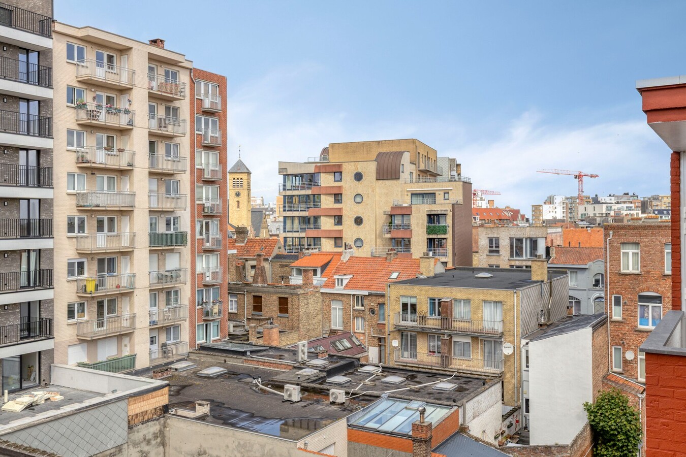 Penthouse ensoleillé avec une très grande terrasse 
