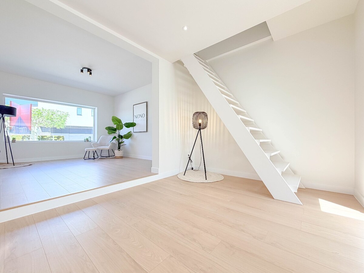 Prachtige ruime woning met grote zonnige tuin !    **** NONO INSPIRED **** 