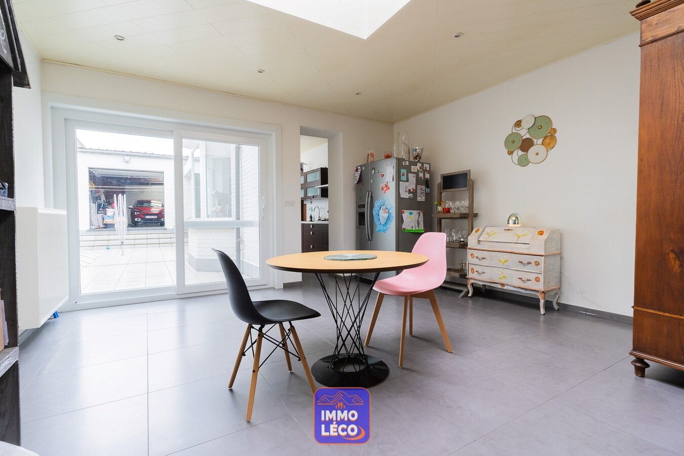 Maison de commerce avec habitation et garage de 55m². Beaux volumes ! 