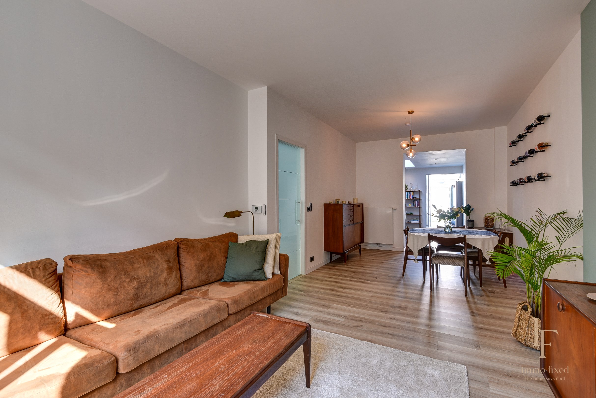 Gerenoveerde rijwoning met 2 slaapkamers in Schoten! 