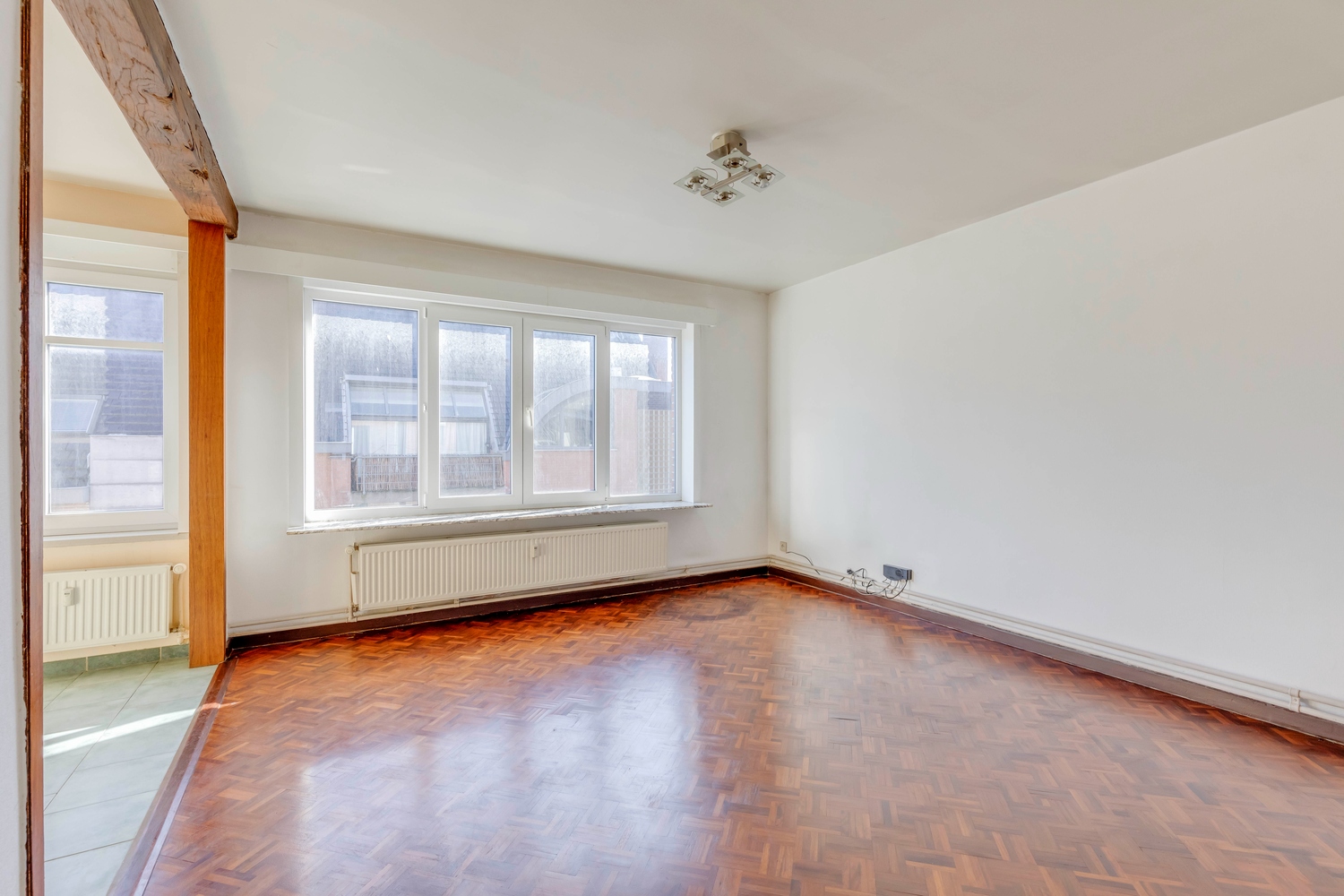 Zeer goed gelegen 2 slaapkamer appartement 