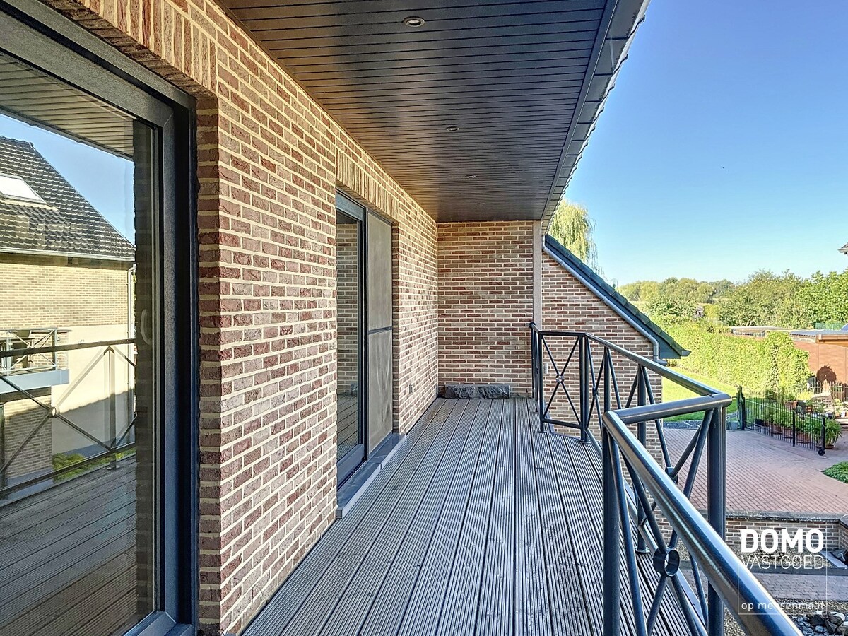 Mooi Duplex Appartement met gemeenschappelijke tuin te Schulen 