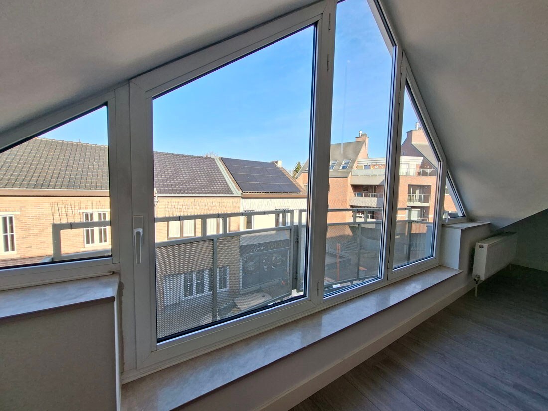 Knus dakappartement met twee slaapkamers 