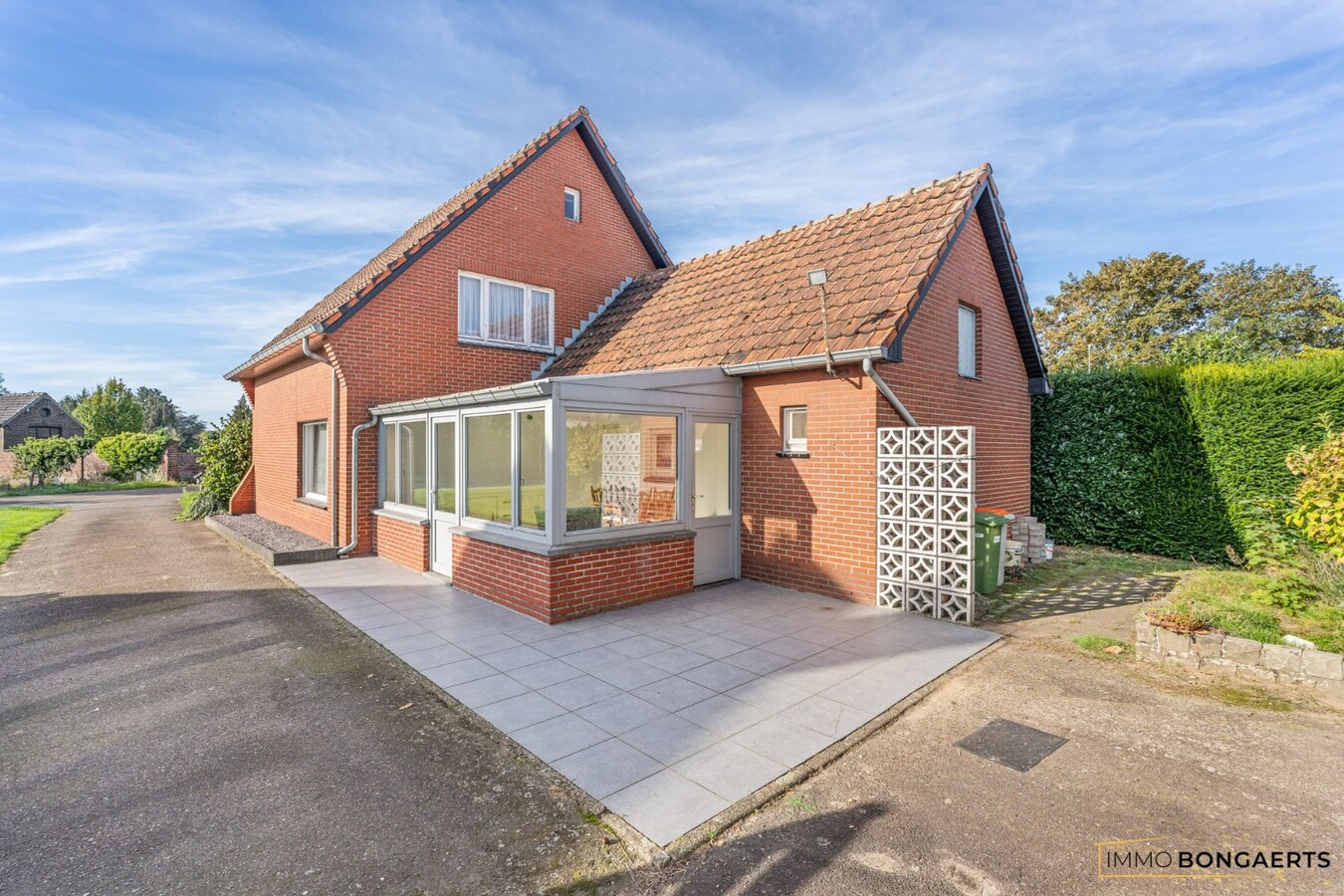 Vrijstaande woning met 3 slaapkamers 