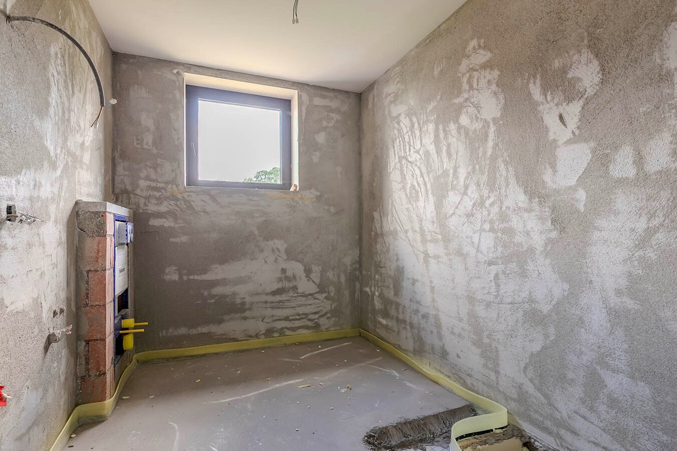 Nieuwbouwwoning casco met 3 slpks en Z-tuin 