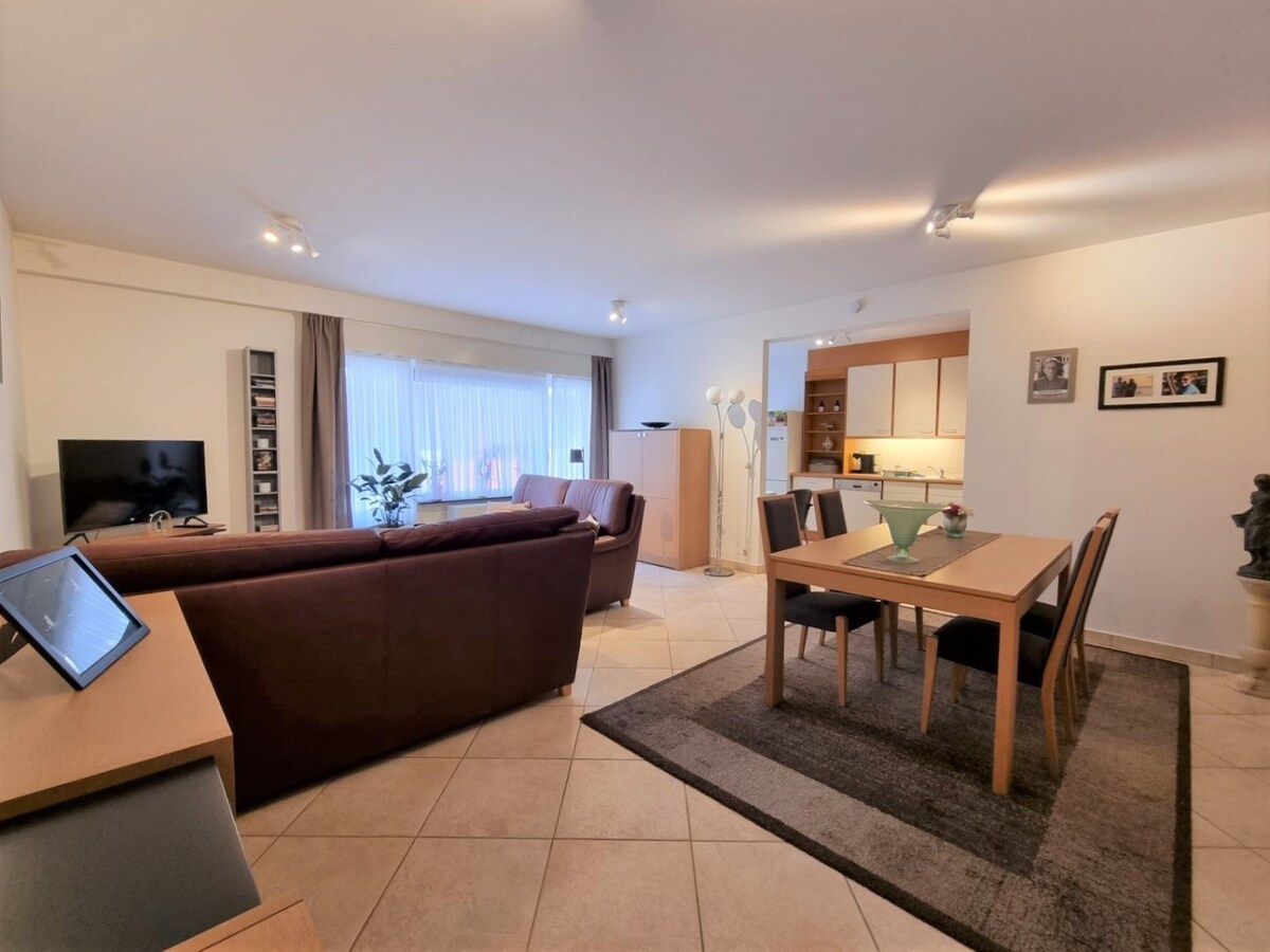 Goed gelegen, ruim  appartement met 3 slaapkamers en zonnige tuin - Heist 