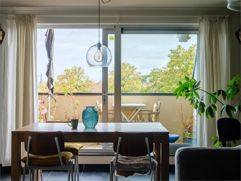 Instapklaar appartement met zicht op water. 