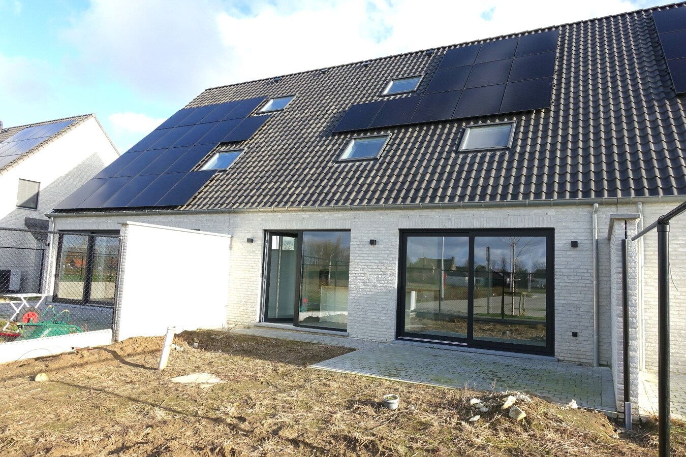 Energiezuinige nieuwbouwwoning met garage in Varsenare 