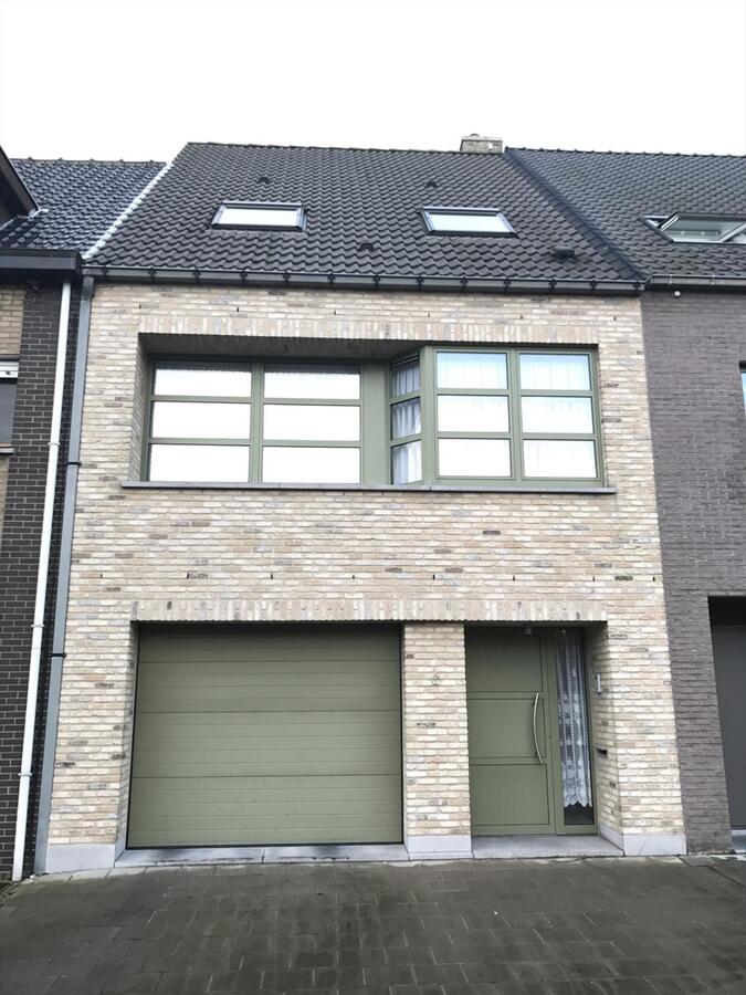 PRACHTIGE BEL-ETAGE WONING TE BREDENE DORP 