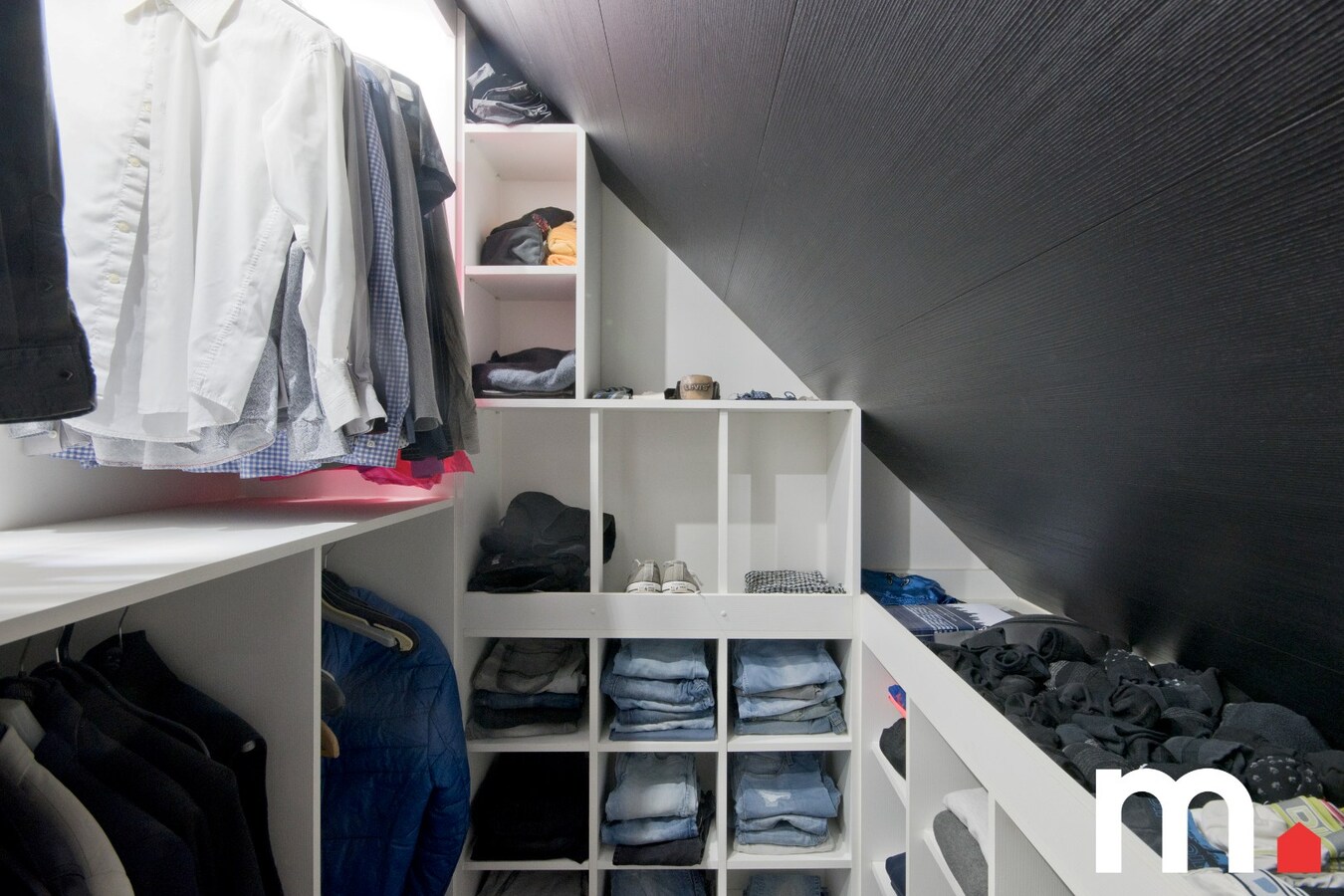 HOB met 4 slaapkamers en Zwembad en buitenbar op 963m² te Lendelede 