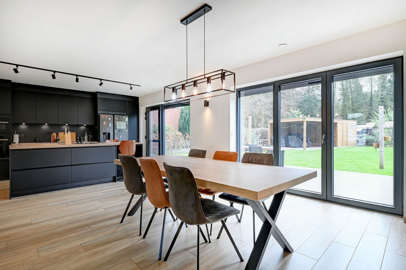 Energiezuinig instapklaar huis met 3 slaapkamers 