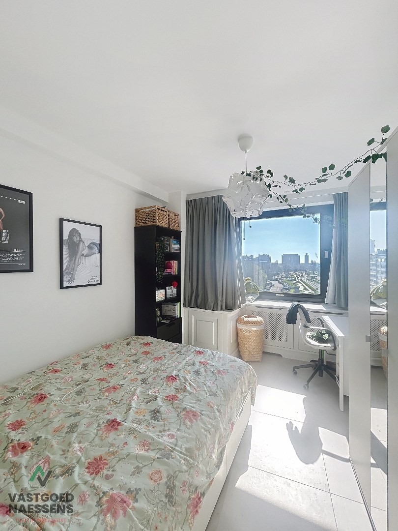 Magnifique appartement de 2 chambres avec vue panoramique et terrasse. 