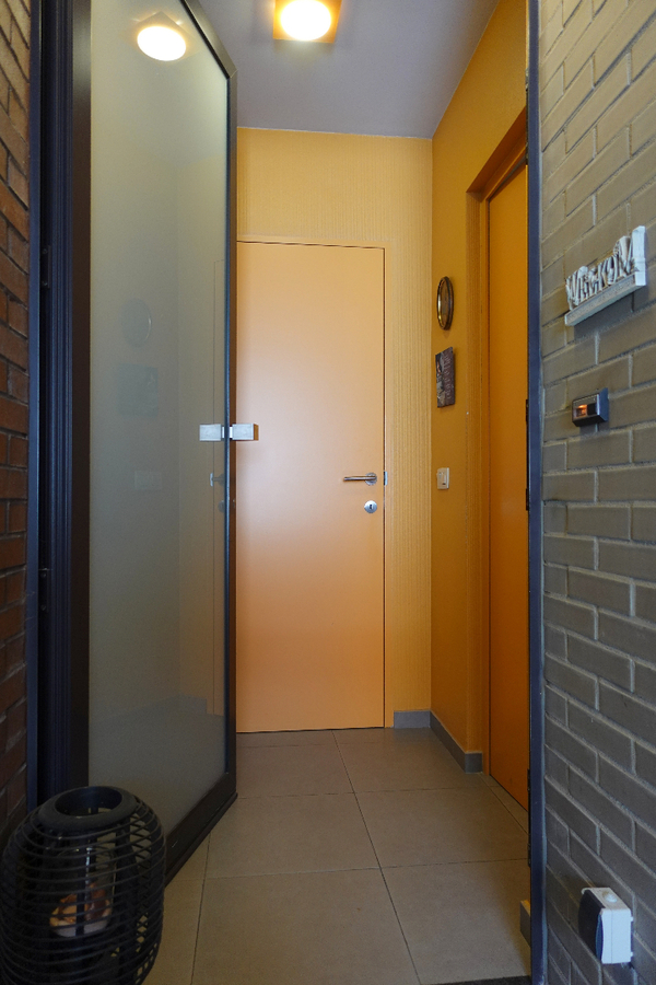 Ruime, stijlvolle en lichtrijke duplex 