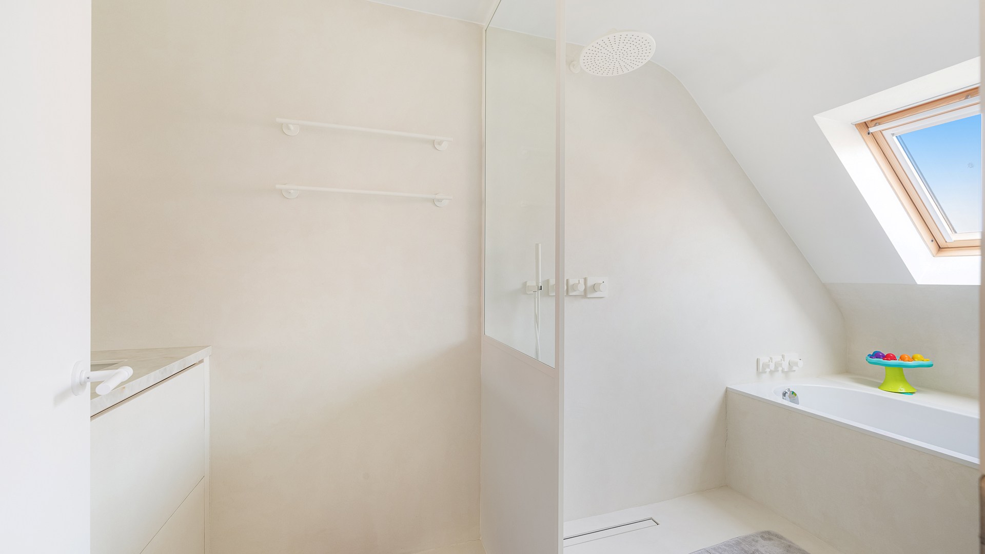 Magnifique appartement duplex rénové avec 3 chambres à vendre à Knokke 