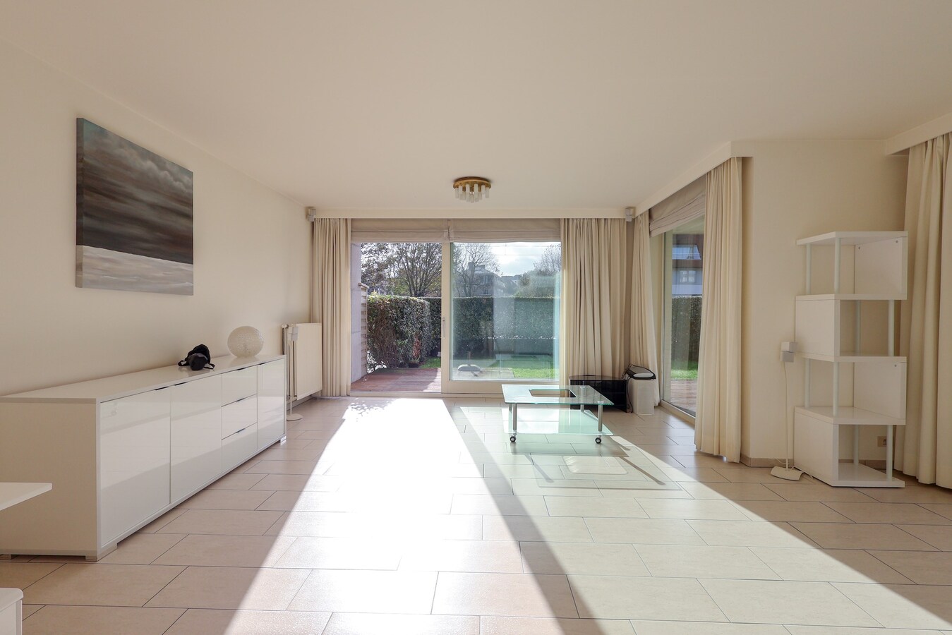 Ruim appartement met 3 slaapkamers en 2 badkamers en hoekterras 