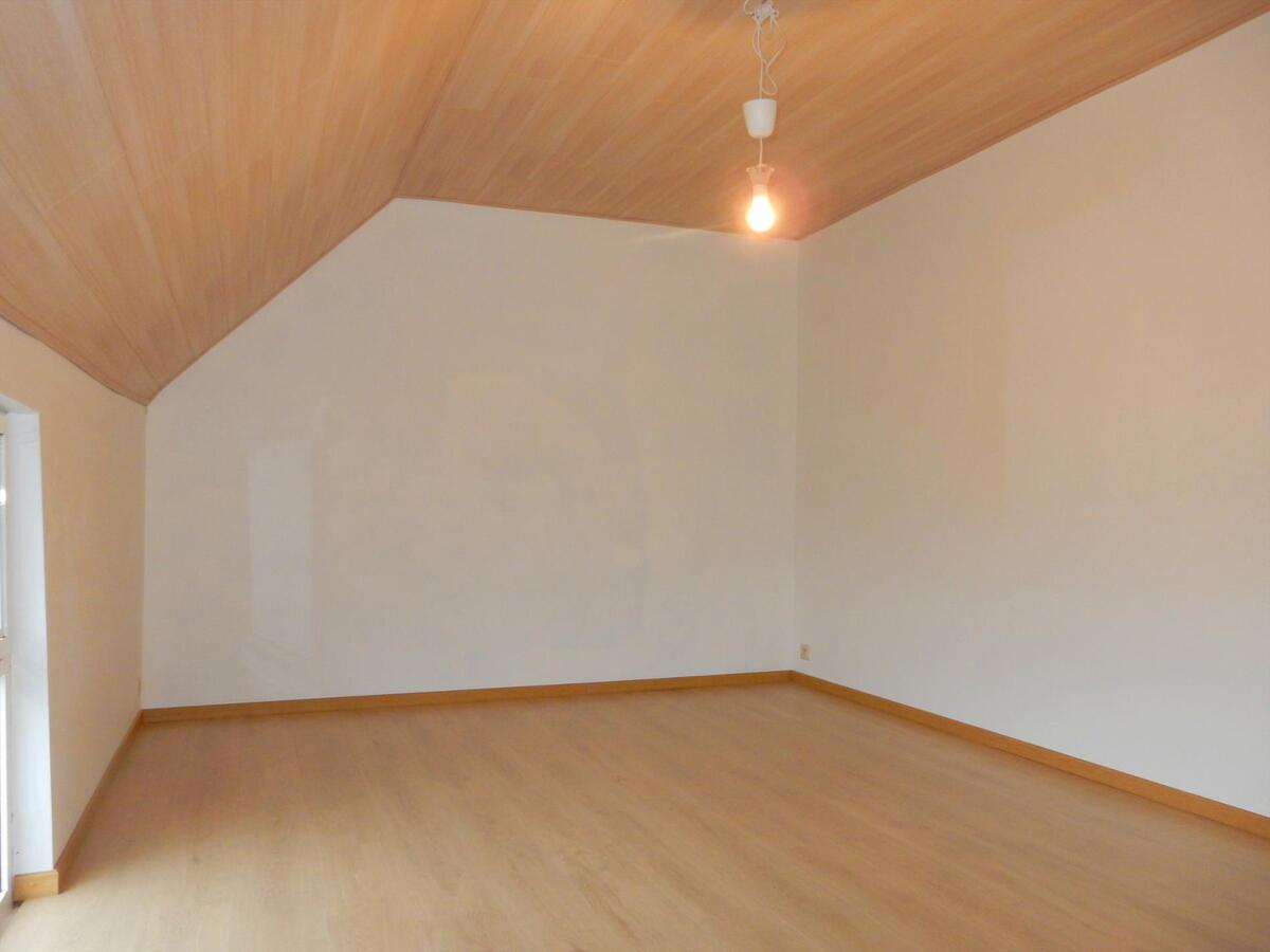 Ruime opgeknapte woning te Jabbeke 