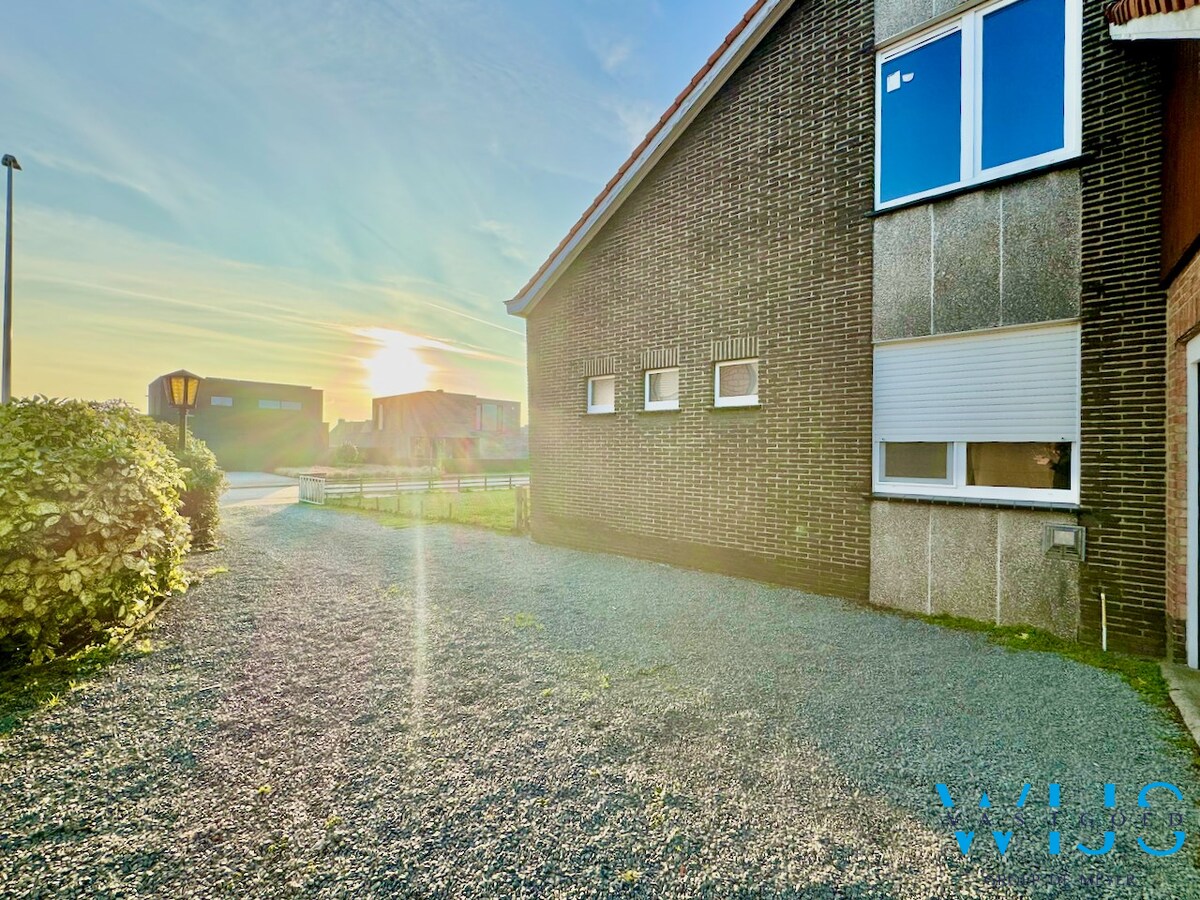 Bungalow op perceel van 651m² in hartje ERTVELDE ! 