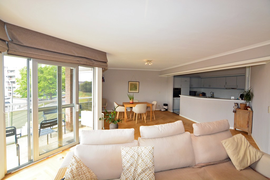 Energiezuinig appartement (144 m²) met 2 slpk, balkon, kelderberging en garage. 