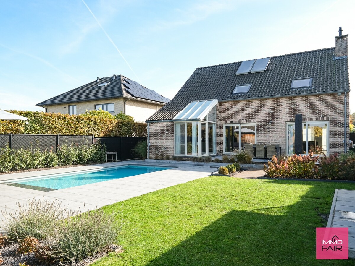 Luxueuze, energiezuinige woning in residentiële woonwijk 