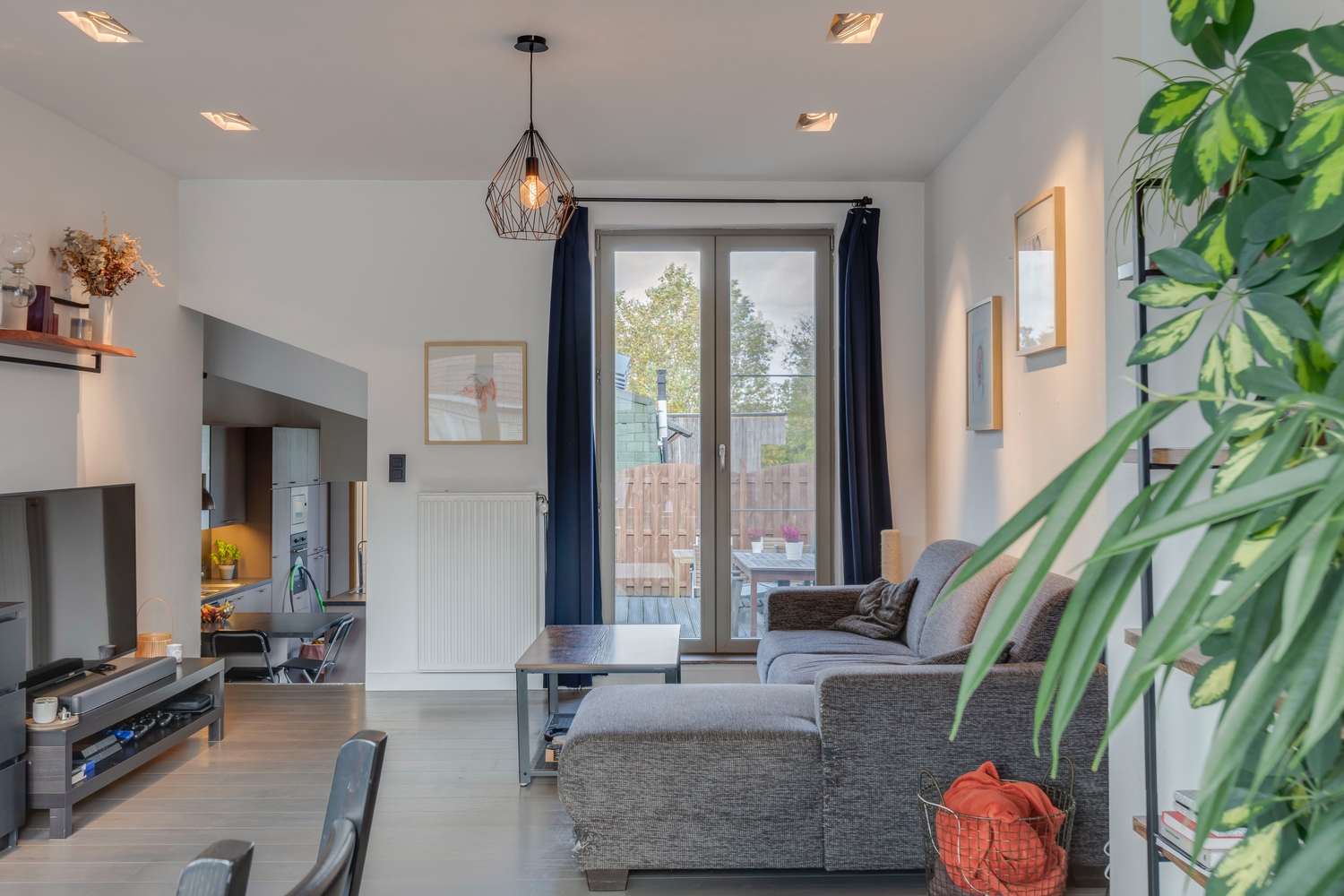 Lichtrijk en ruim duplexappartement met fantastisch terras 