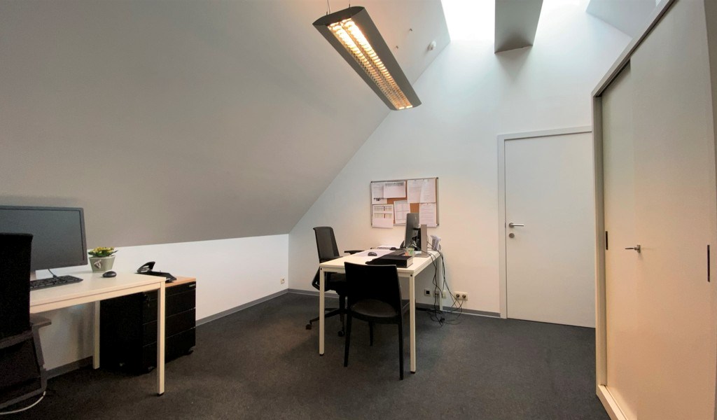 Ingedeelde kantoorruimte te huur in Aalter