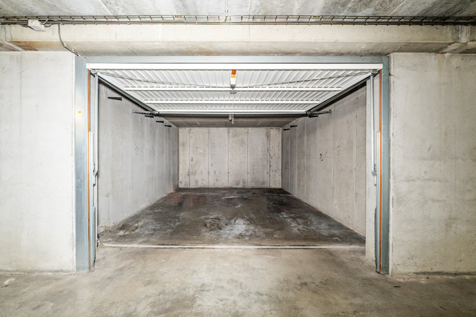 Prachtig hoekappartement met garage en private berging 