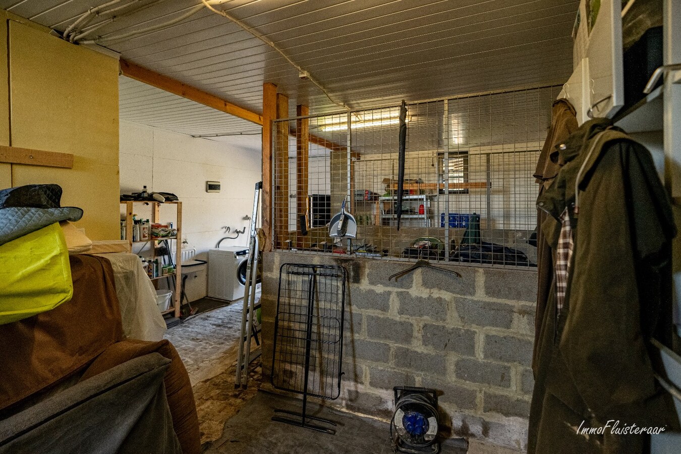 Charmante maison prête à emménager avec des installations pour chevaux sur environ 75a à Waanrode. 