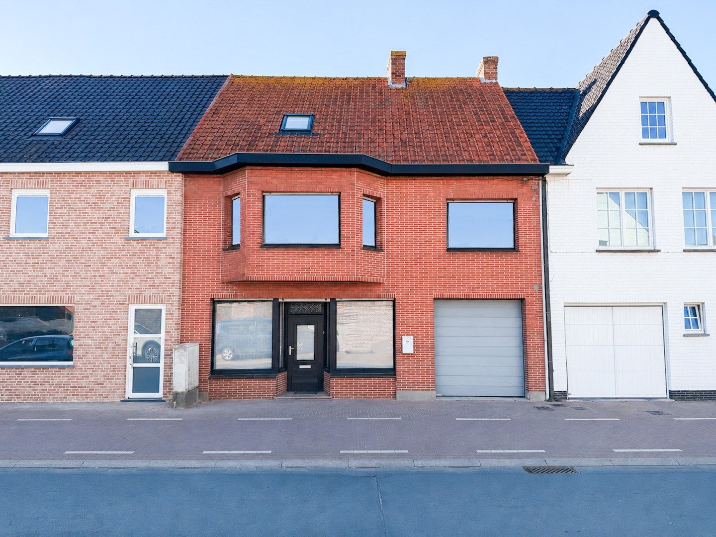 Ruime gezinswoning met 4 slpk, garage en tuin/terras, Ichtegem 