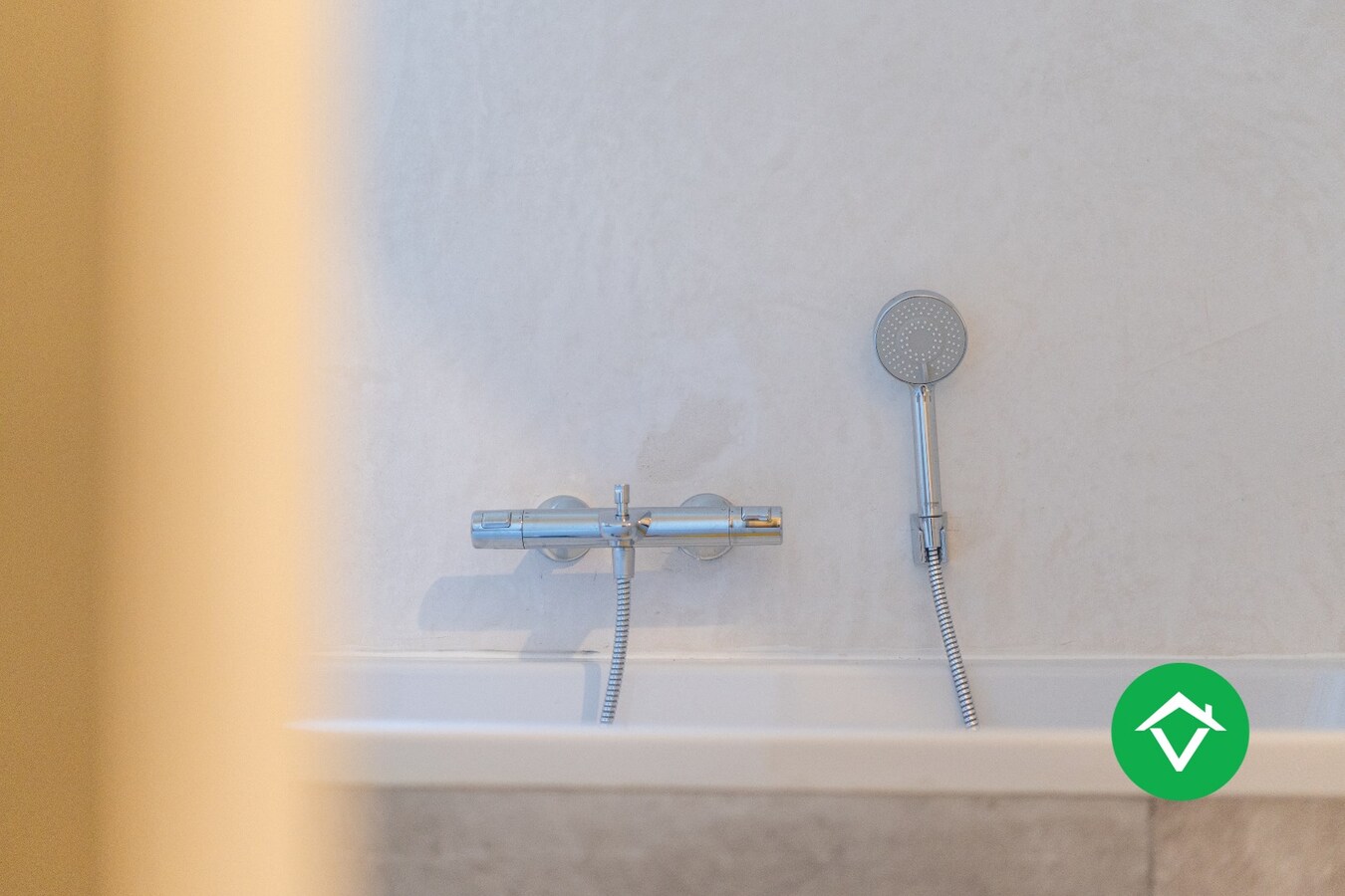 Recente woning met drie slaapkamers te Koekelare 