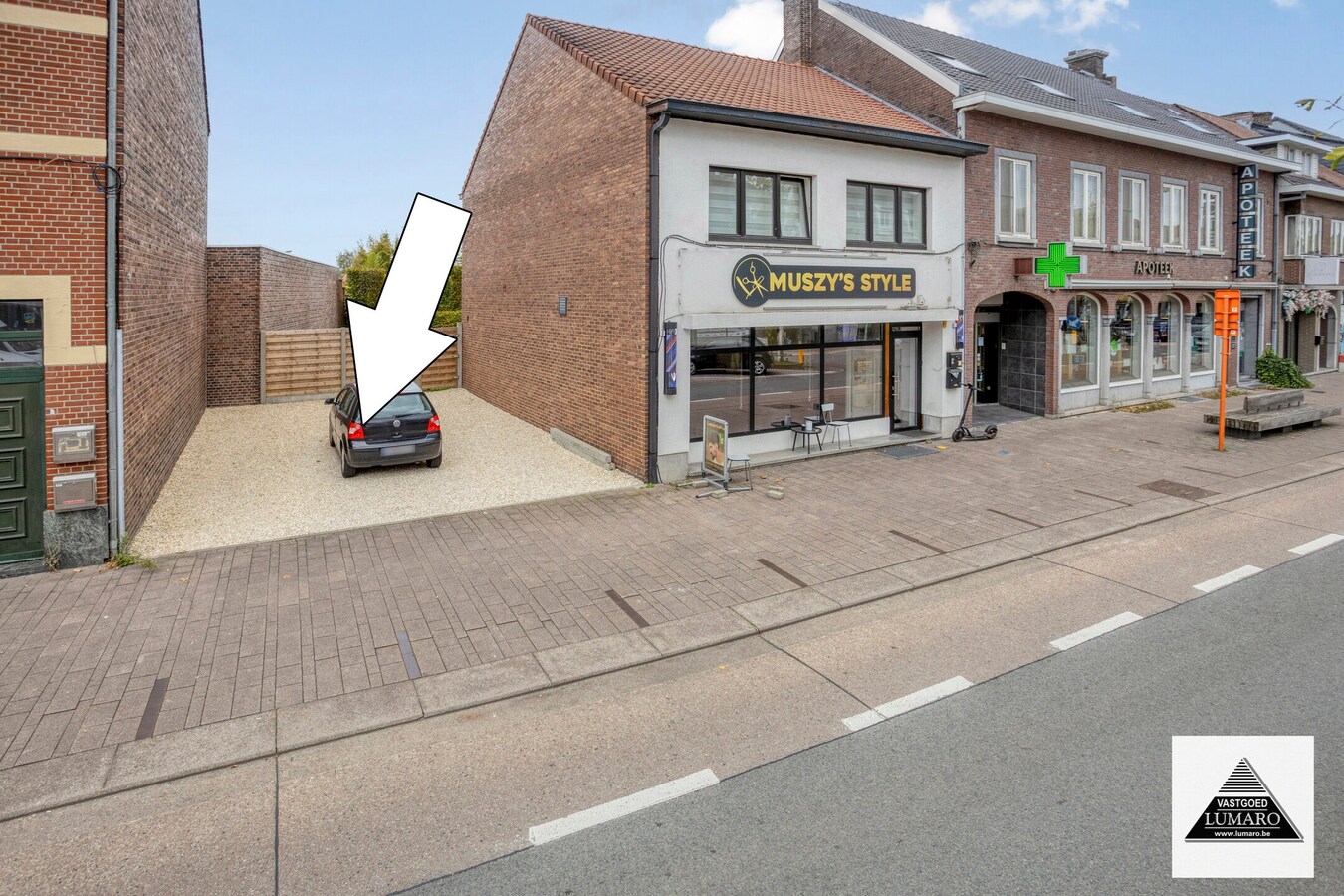 STALENSTRAAT: Perceel grond – 7,11m breed 