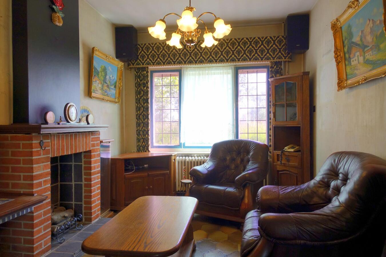 Ruime te renoveren woning 