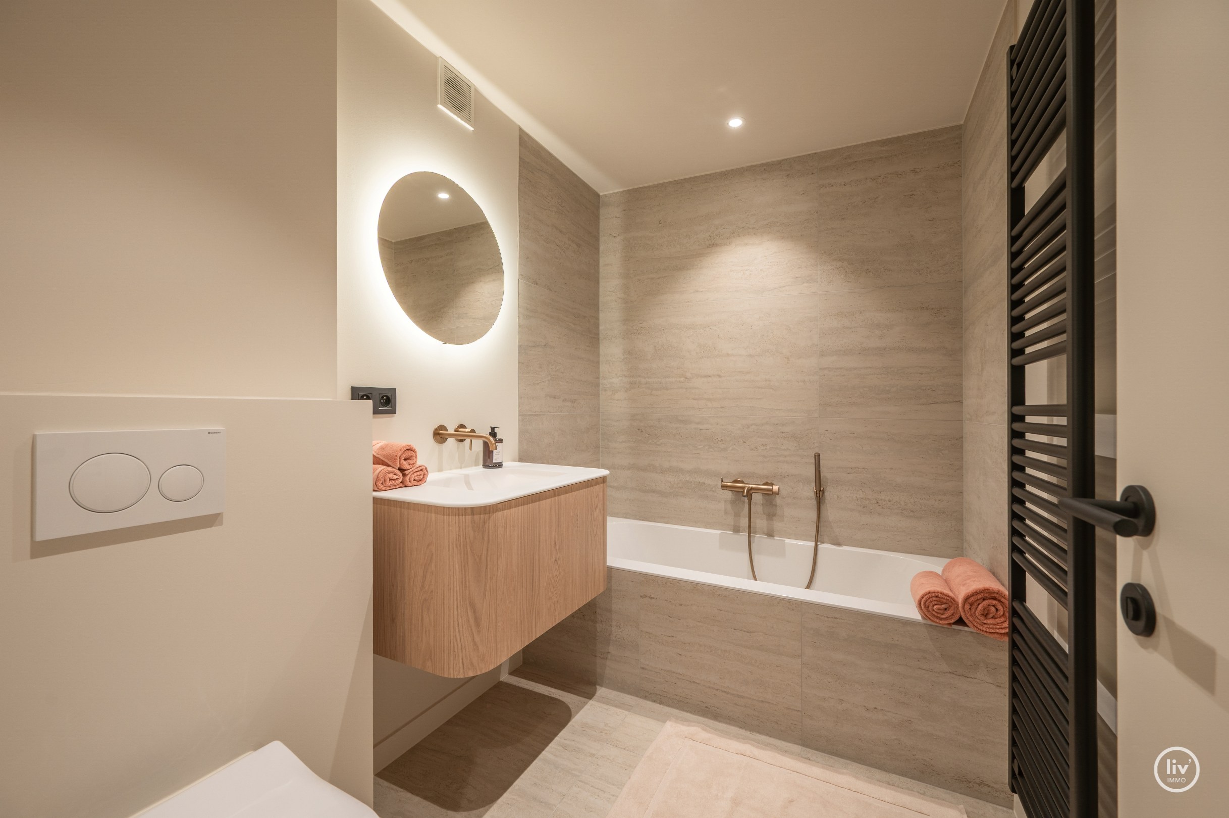 Bel appartement rénové de 3 chambres dans un emplacement de premier choix dans la rue Mosselman à Knokke. 