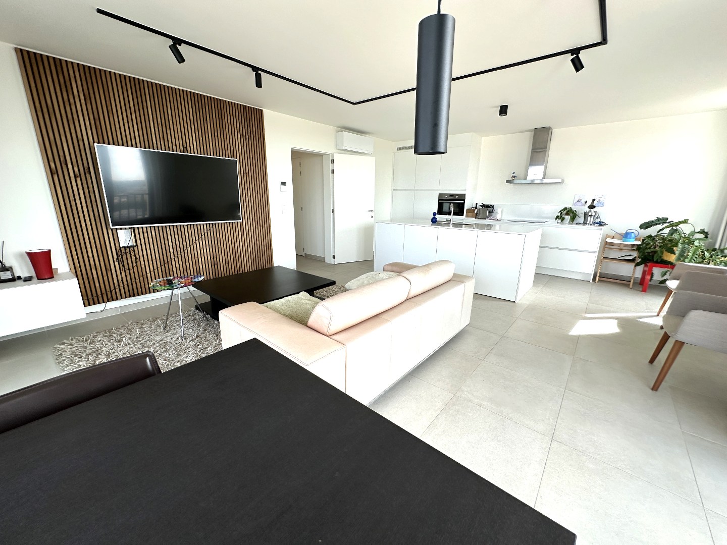 Prachtig appartement (117 m²) met 2 slpk en mooi terras, (+ autostaanplaats), Brugge 