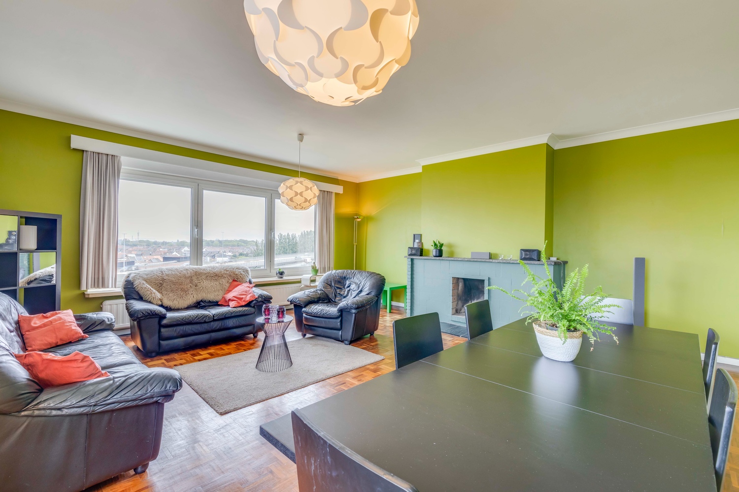 Instapklaar appartement met 2 terrassen te Ledeberg 