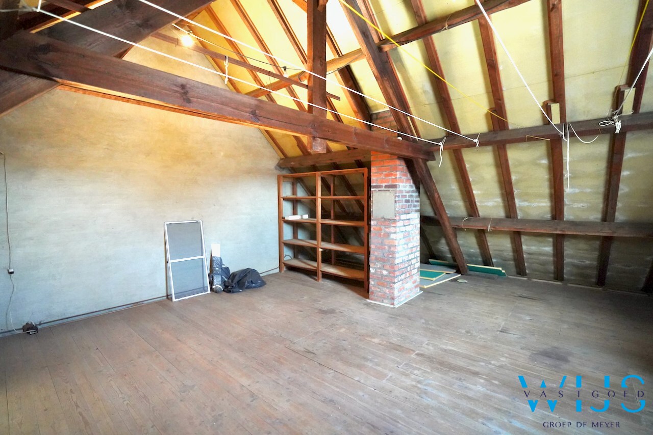 Te renoveren halfopen bebouwing op mooie ligging in Assenede ! 