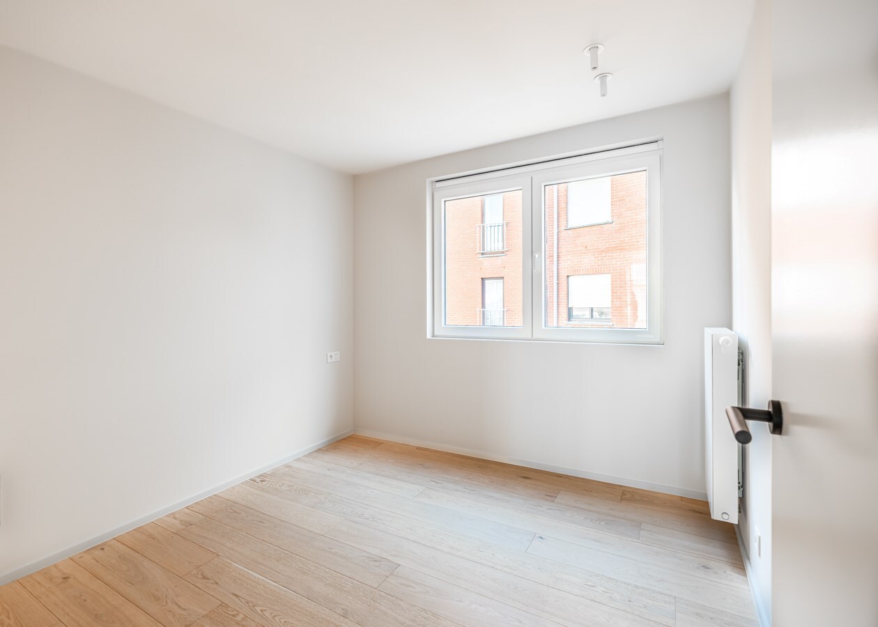 Beaux appartements rénovés avec vue latérale sur la mer ! 