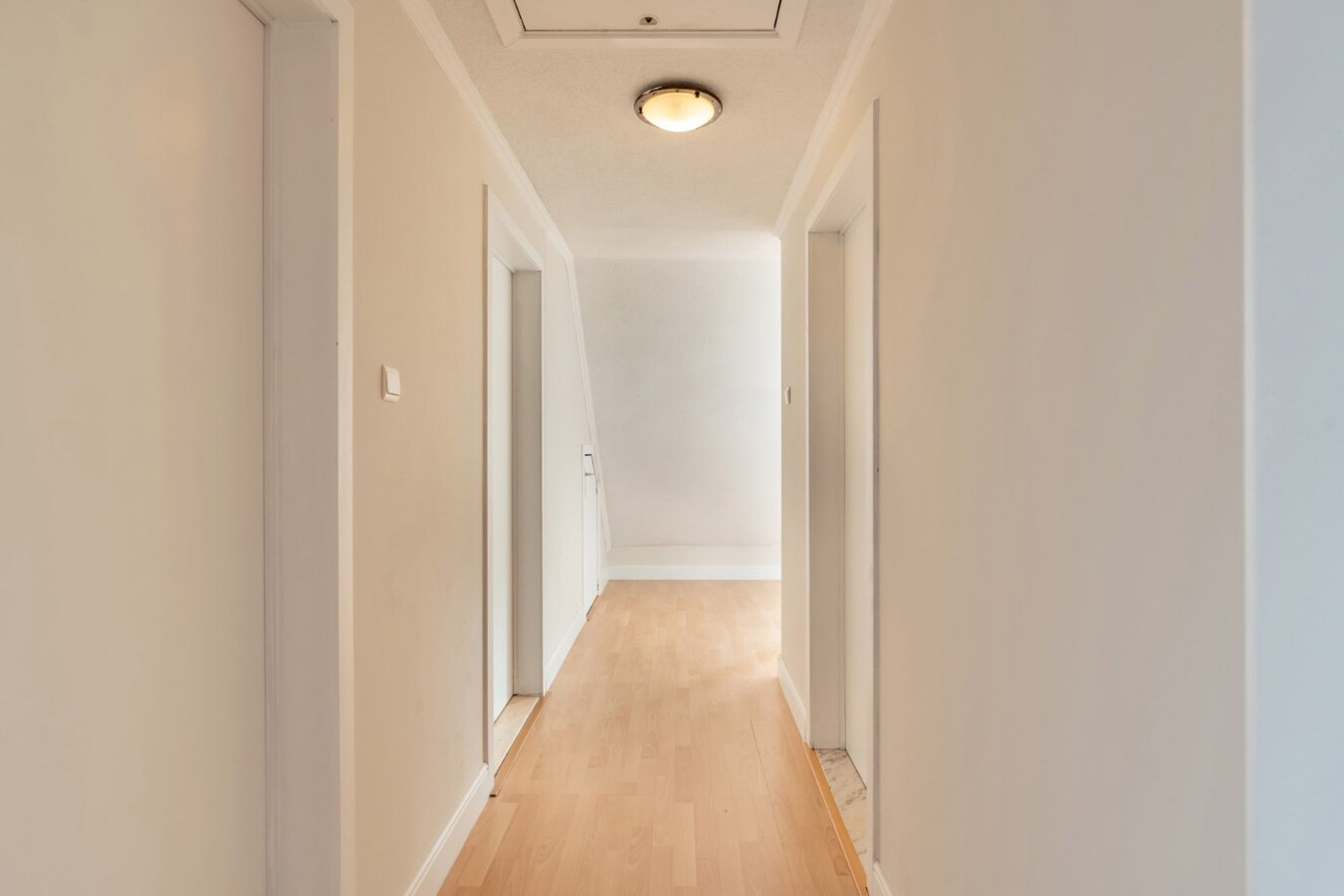 Prachtige ruim gerenoveerde woning. 