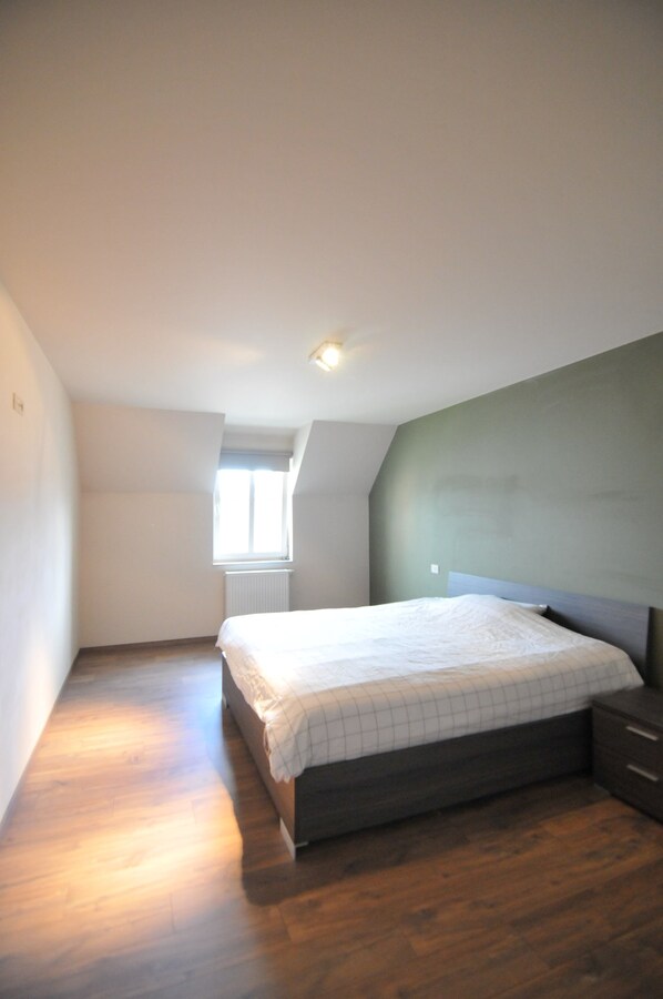 Halfopen bebouwing in rustige bouwverkaveling 