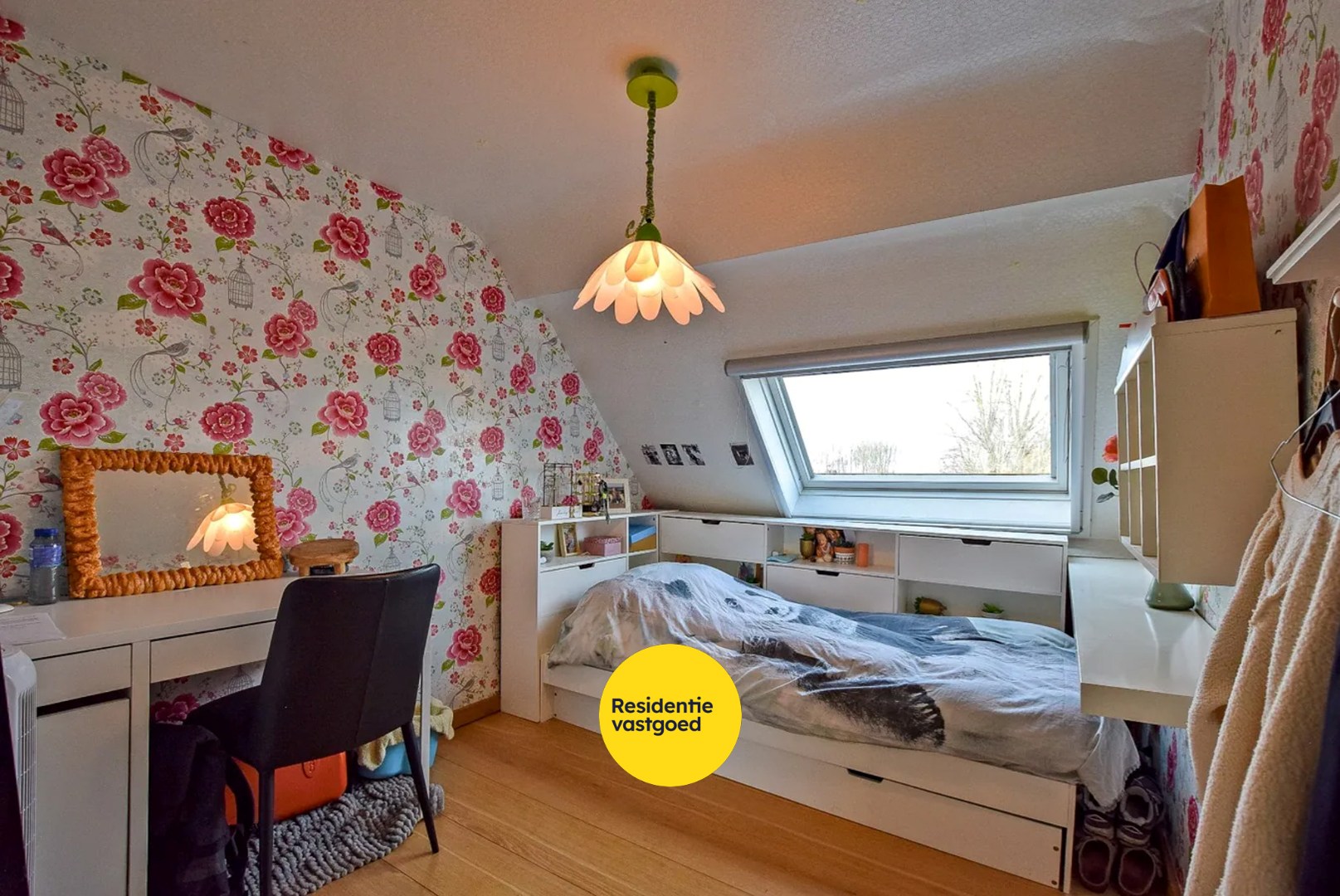 Restaurant met privéwoning en 2 B&amp;B-kamers op 4.370 m² 