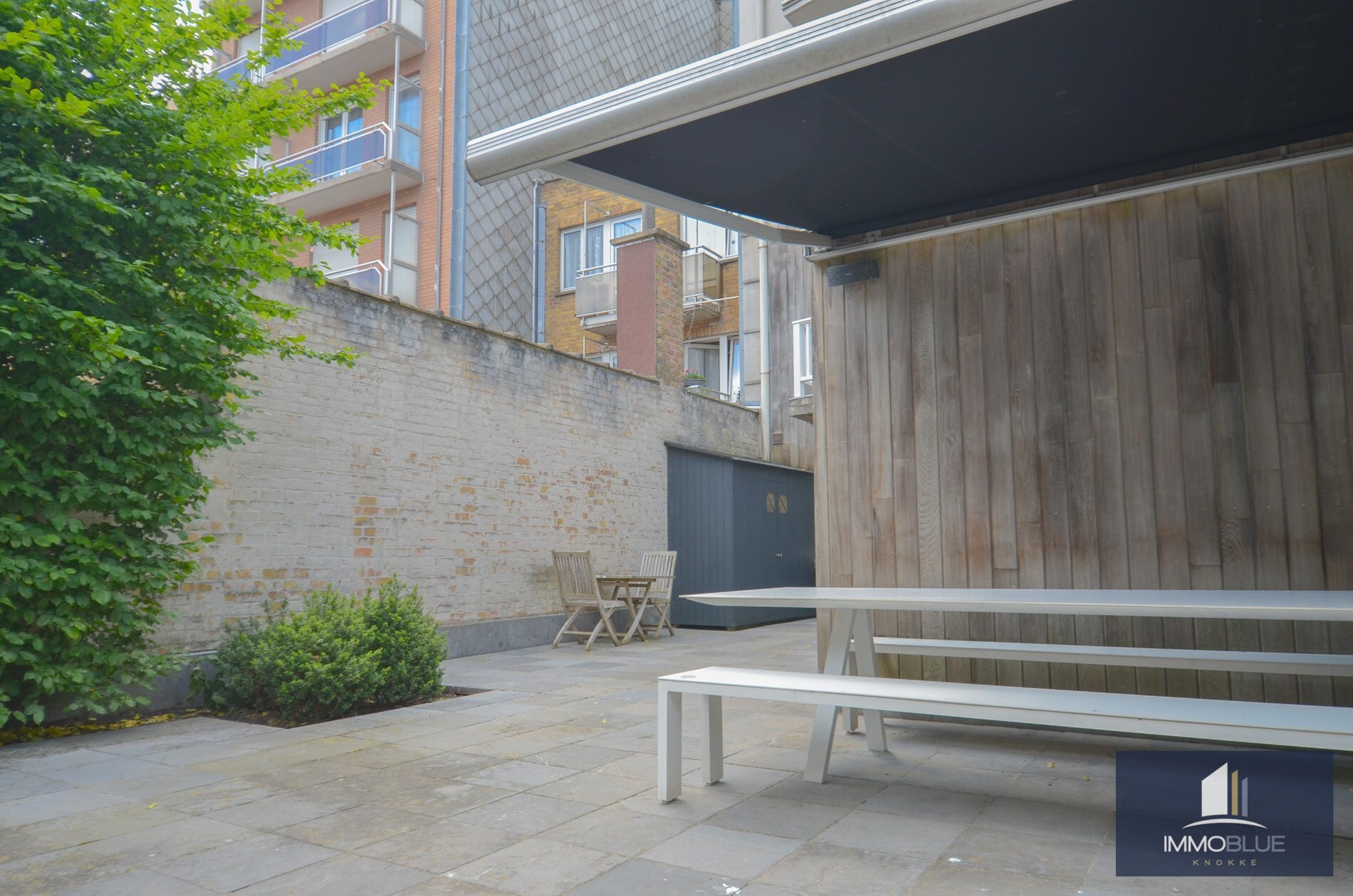 Aangenaam, perfect onderhouden appartement met een ruim terras. 