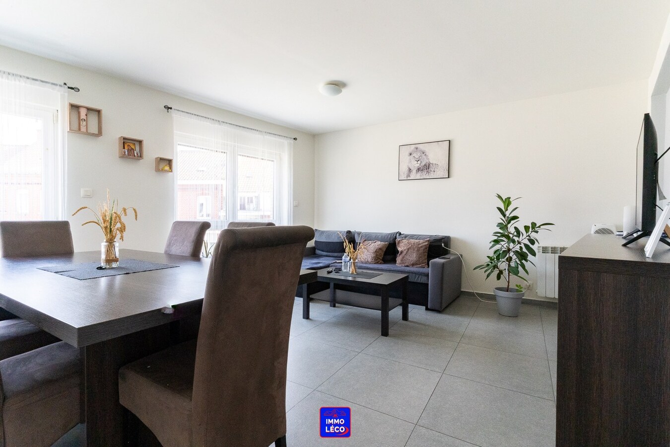 Immeuble de rapport rénové : Trois appartements une chambre, IDEAL INVEST ! 