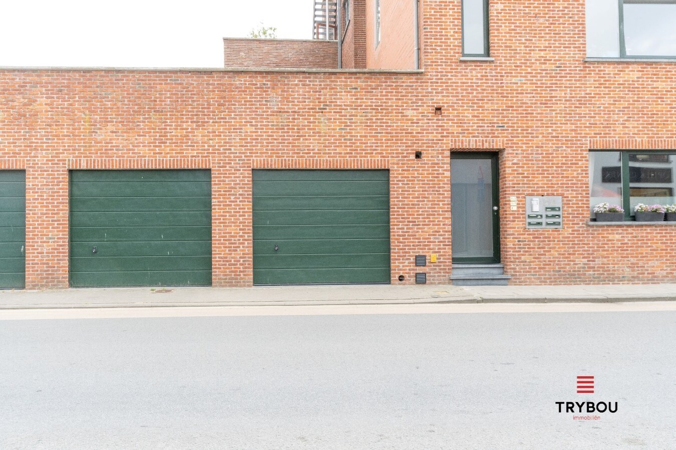 Ruim, instapklaar appartement met garage te koop in Langemark-Poelkapelle 