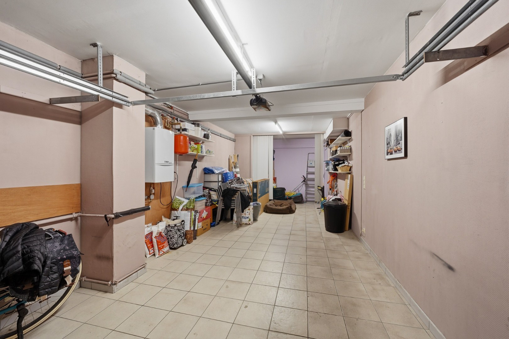 Instapklare bel-étagewoning met dubbele garage te Stene 