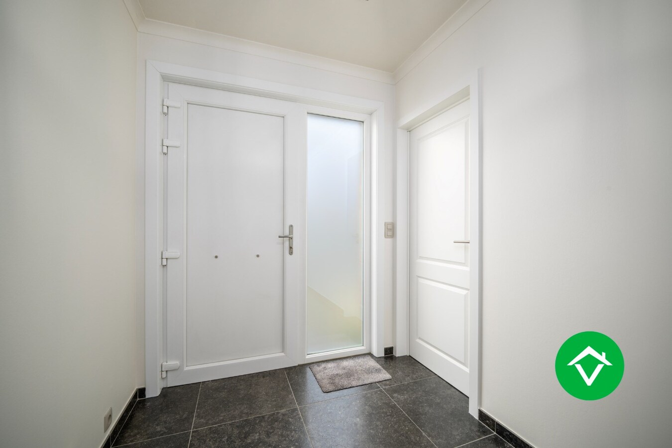 Instapklare woning met 3 slaapkamers en garage te Lichtervelde 