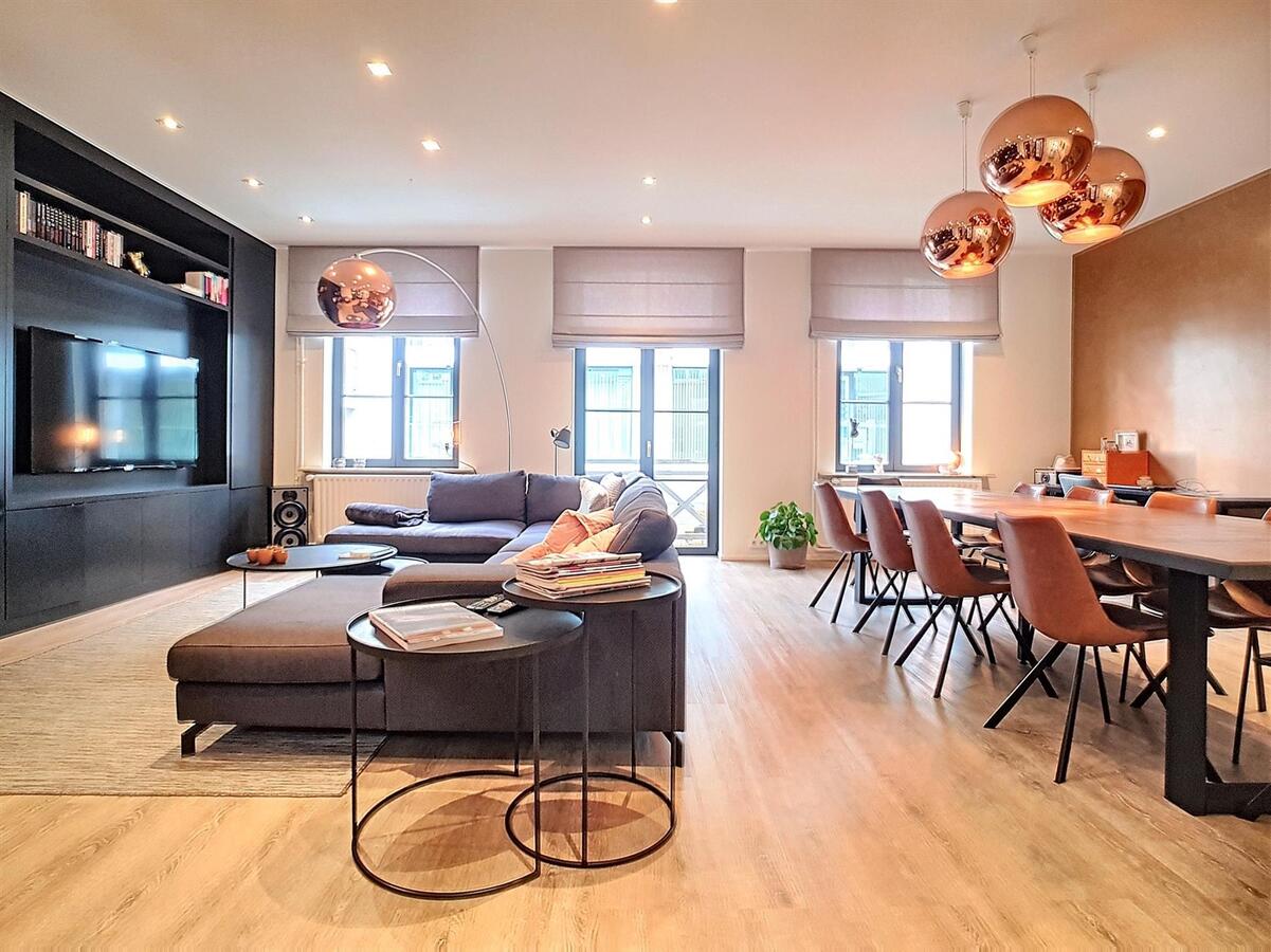 Zeer knappe woning met handelsgelijklvoers en ruime opslagplaatsen/multifunctionele ruimtes - Knokke 