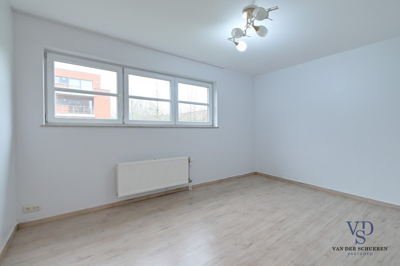 3 slpk-appartement (+ terras + kelder + garage). 