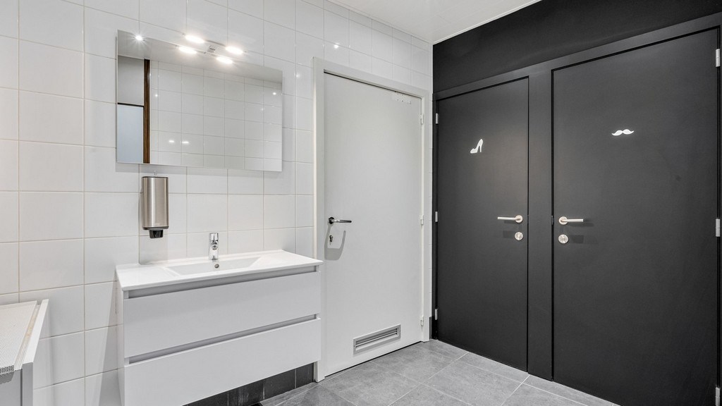 Standalone kantoorgebouw te koop in het industriepark Zwijnaarde