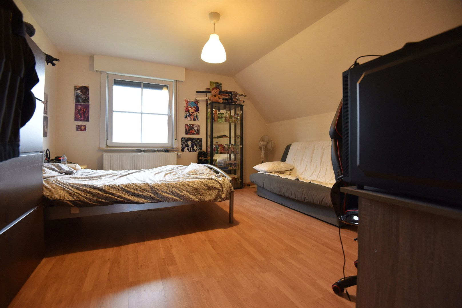 Ruime open bebouwing met 5 slaapkamers te Adegem 