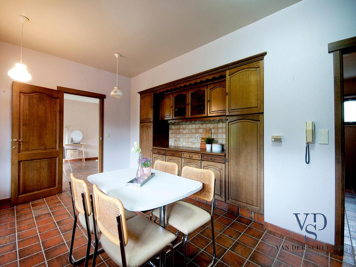 Degelijke villa op bijna 5000 m2 - exclusieve ligging nabij de Schelde in doodlopende straat ! 